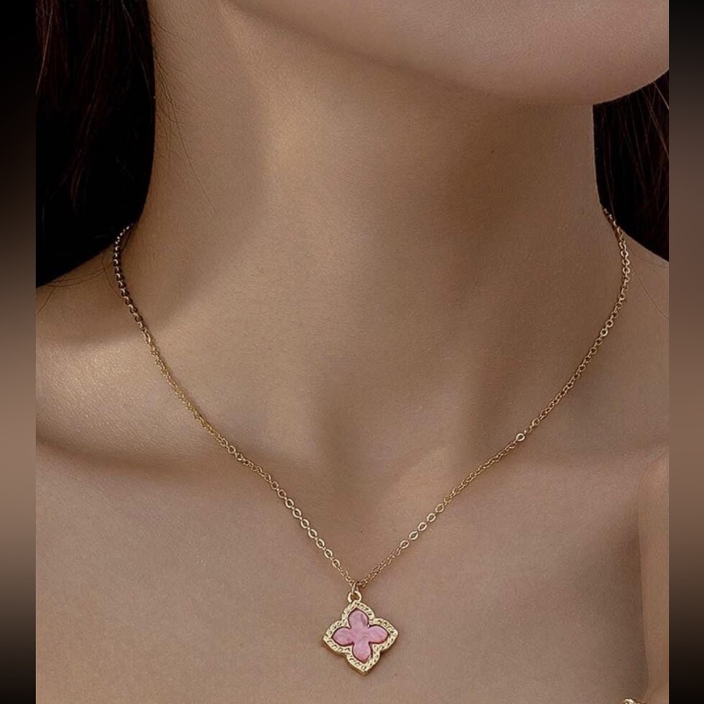 : ✨ Dainty Pink & Gold Clover Necklace ✨